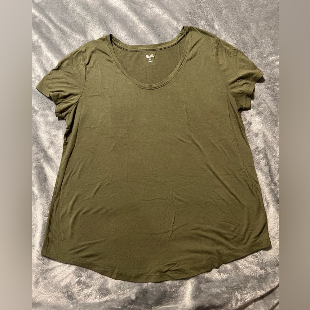 Short sleeve a.n.a. Shirt size XL. Olive green.